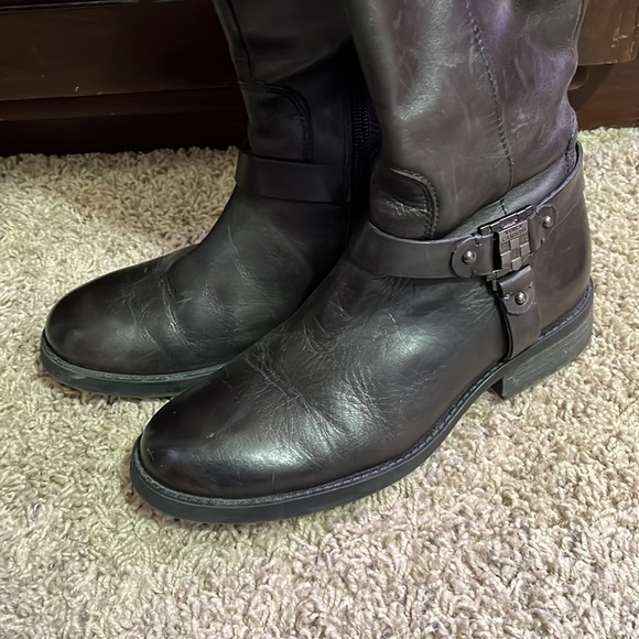 Vince Camuto women’s riding boots size 6 - Picture 4 of 5